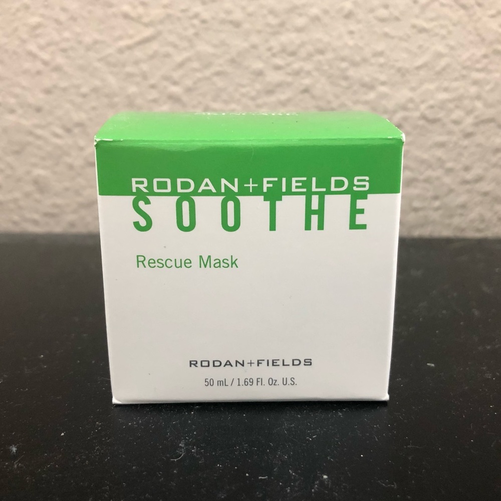 Rodan & Fields Soothe Rescue Mask